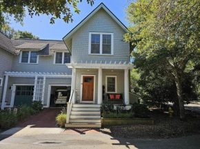 Welcome to Mahi Mahi on Bald Head Island!